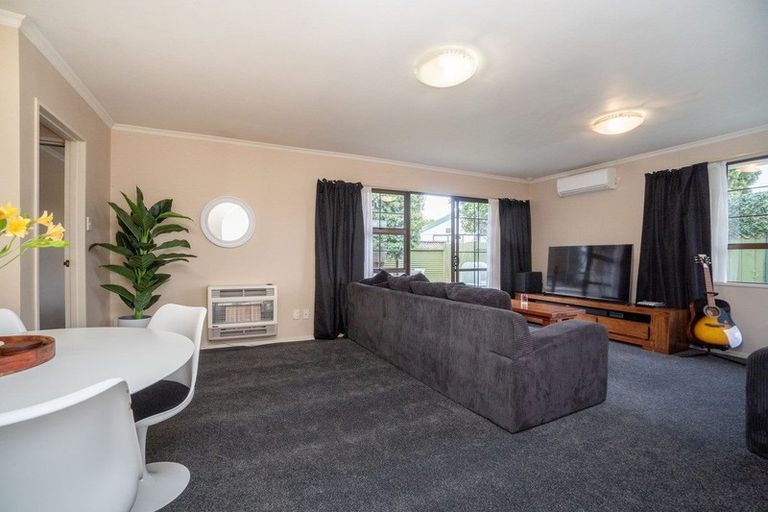 Photo of property in 5/64 Albert Street, Palmerston North, 4414