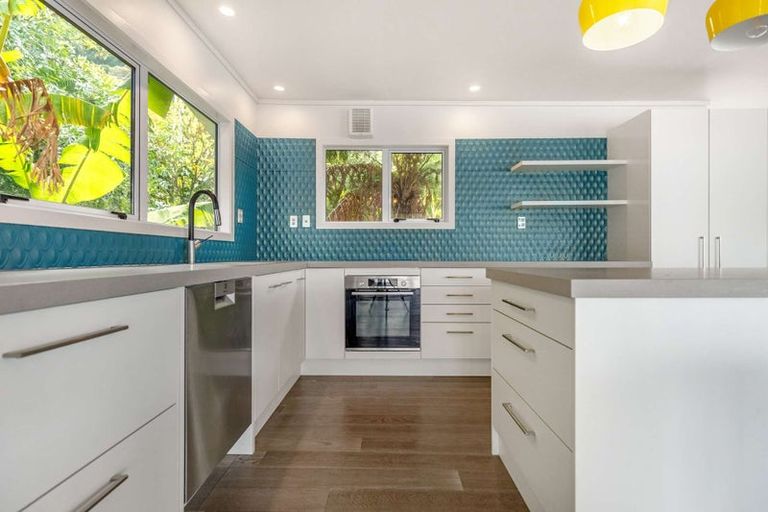 Photo of property in 35 Adams Road, Thornton Bay, Thames, 3575