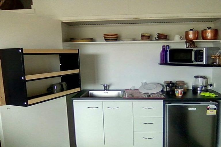 Photo of property in 11b Rangeview Road, Sunnyvale, Auckland, 0612