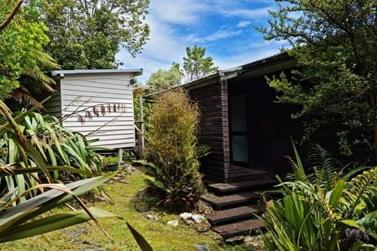 Photo of property in 2181 Lake Brunner Road, Inchbonnie, Kumara, 7875