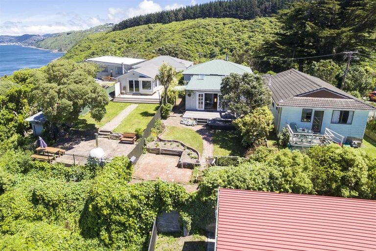 Photo of property in 50 Korokoro Road, Korokoro, Lower Hutt, 5012