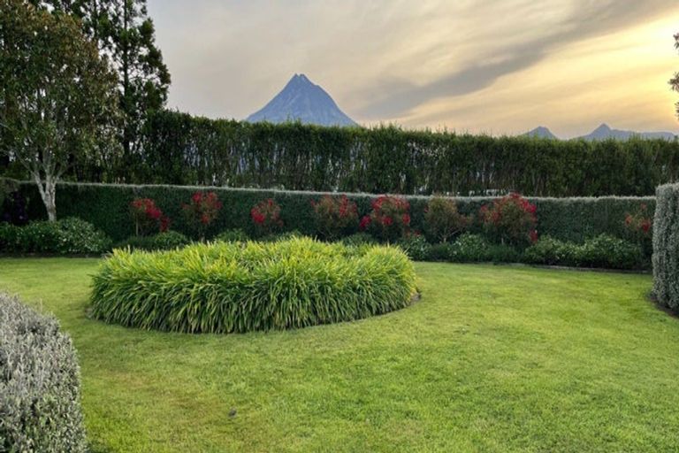 Photo of property in 1918 Egmont Road, Kaimiro, Inglewood, 4386