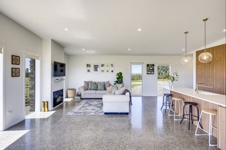 Photo of property in 2658 Taihape Road, Sherenden, Hastings, 4179