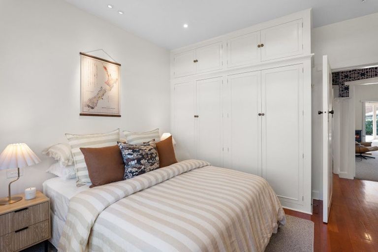 Photo of property in 159 Weston Road, St Albans, Christchurch, 8052