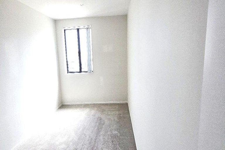 Photo of property in 72 Seafarer Crescent, Stanmore Bay, Whangaparaoa, 0932