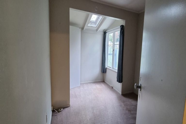 Photo of property in 2 Graham Collins Drive, Windsor Park, Auckland, 0632