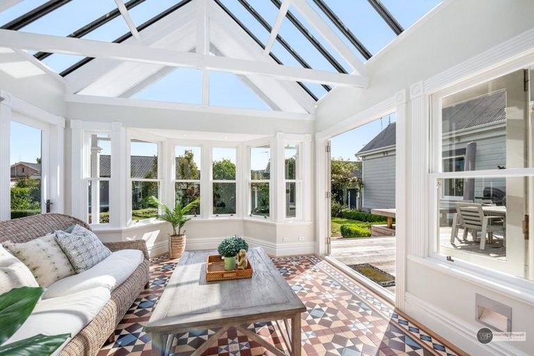 Photo of property in 176 Waterloo Road, Hutt Central, Lower Hutt, 5010