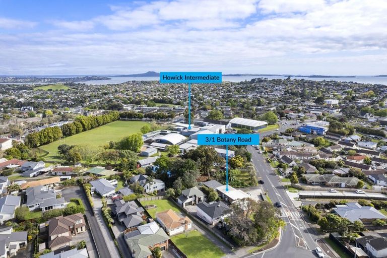 Photo of property in 3/1 Botany Road, Howick, Auckland, 2010