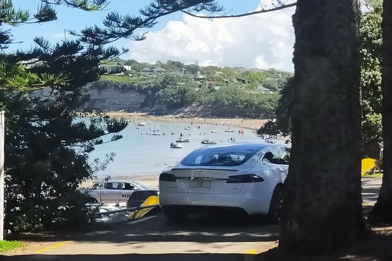 Photo of property in 2/26 Rewi Street, Torbay, Auckland, 0630