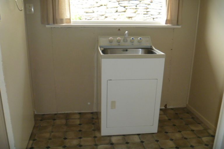 Photo of property in 7 Branxholm Street, Roxburgh, 9500