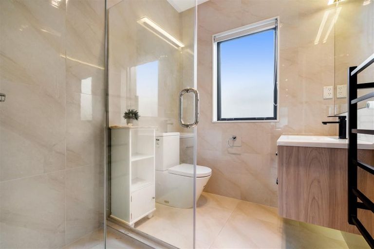 Photo of property in 38 Resolution Drive, Gulf Harbour, Whangaparaoa, 0930