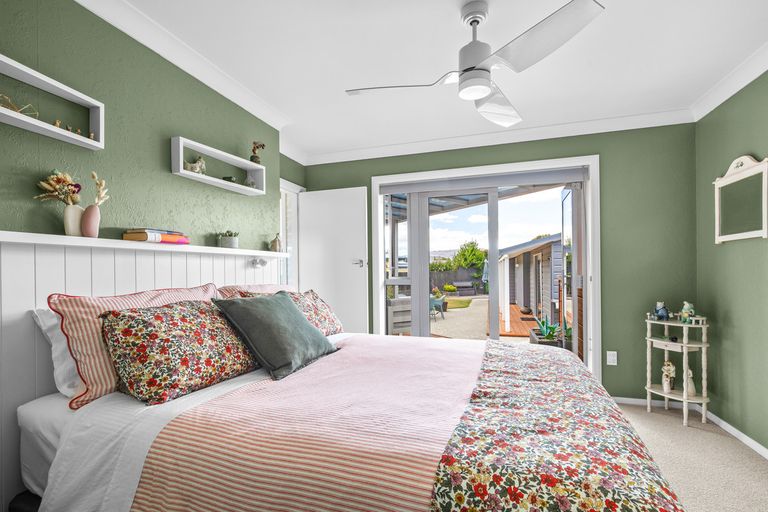 Photo of property in 1 Royal Terrace, Alexandra, 9320