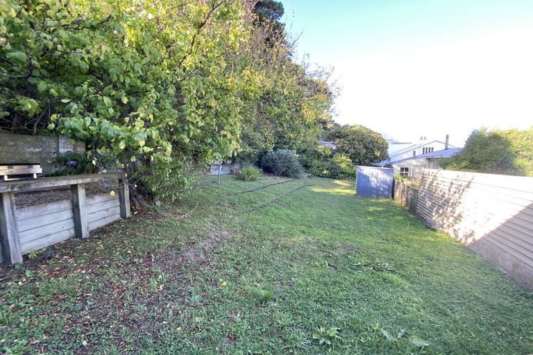 Photo of property in 106 Pirie Street, Mount Victoria, Wellington, 6011