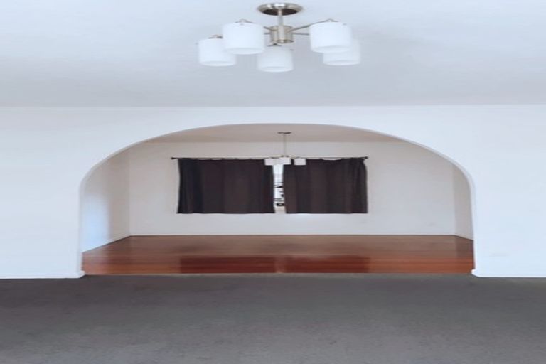 Photo of property in 102 Malcolm Avenue, Beckenham, Christchurch, 8023