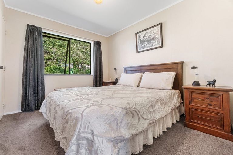 Photo of property in 1 Paratu Road, Richmond Downs, 3475