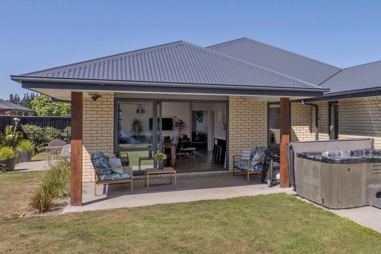 Photo of property in 16 Cherry Avenue, Darfield, 7510