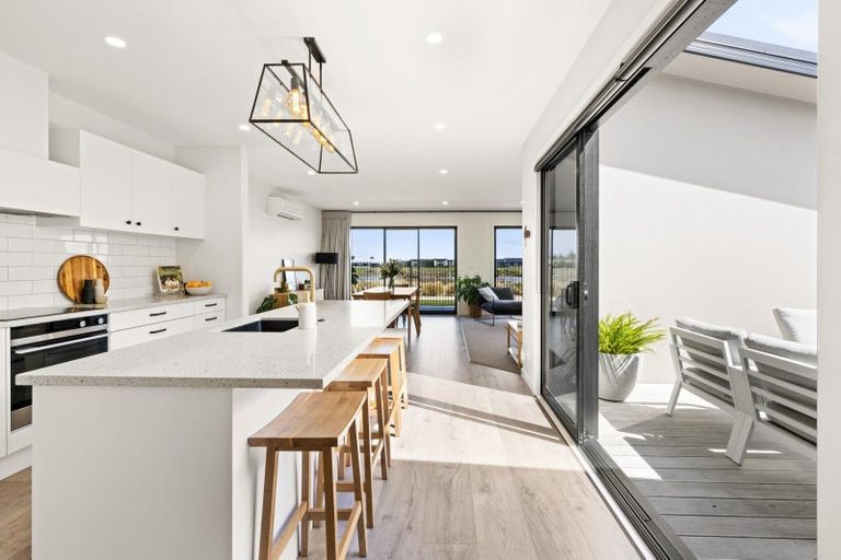 Photo of property in 11 Hurunui Drive, Te Awa, Napier, 4110