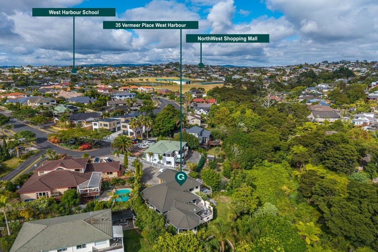 Photo of property in 35 Vermeer Place, West Harbour, Auckland, 0618