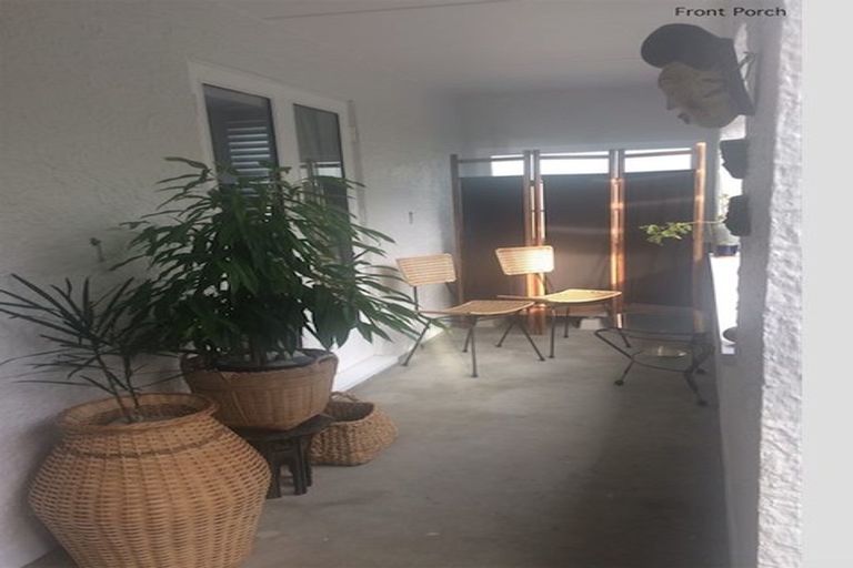 Photo of property in 3 Mckenzie Terrace, Carterton, 5713