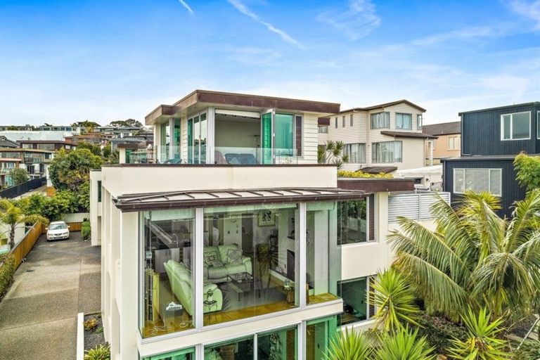 Photo of property in 22a Beach Road, Castor Bay, Auckland, 0620