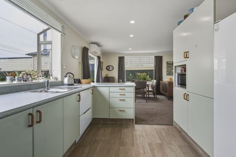 Photo of property in 11 Hargest Crescent, Saint Kilda, Dunedin, 9012