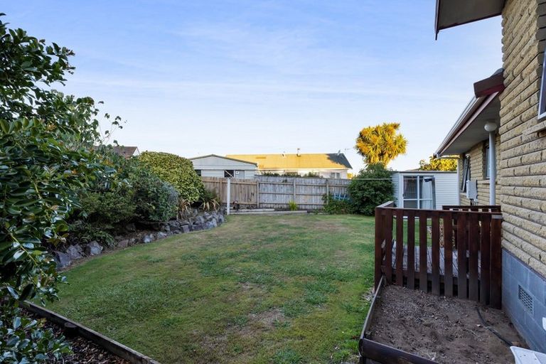 Photo of property in 8a Keats Place, Whalers Gate, New Plymouth, 4310