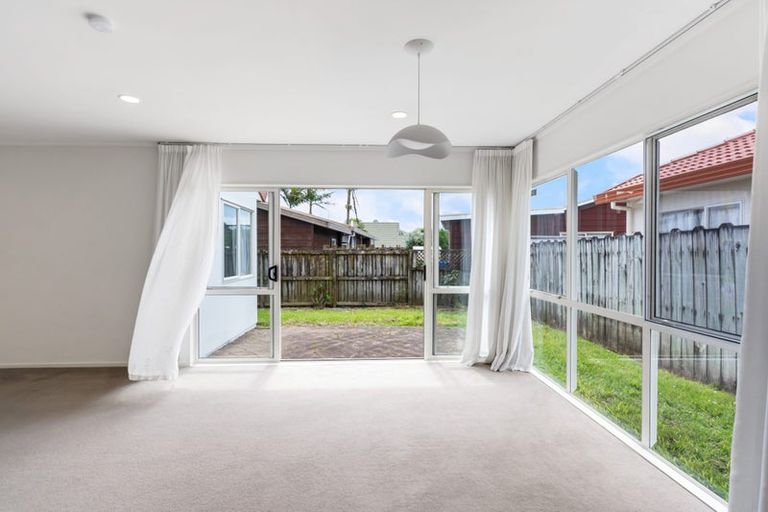 Photo of property in 1/5 Dana Place, Somerville, Auckland, 2014