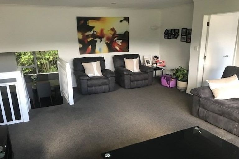 Photo of property in 13a Morgan Place, Tawa, Wellington, 5028