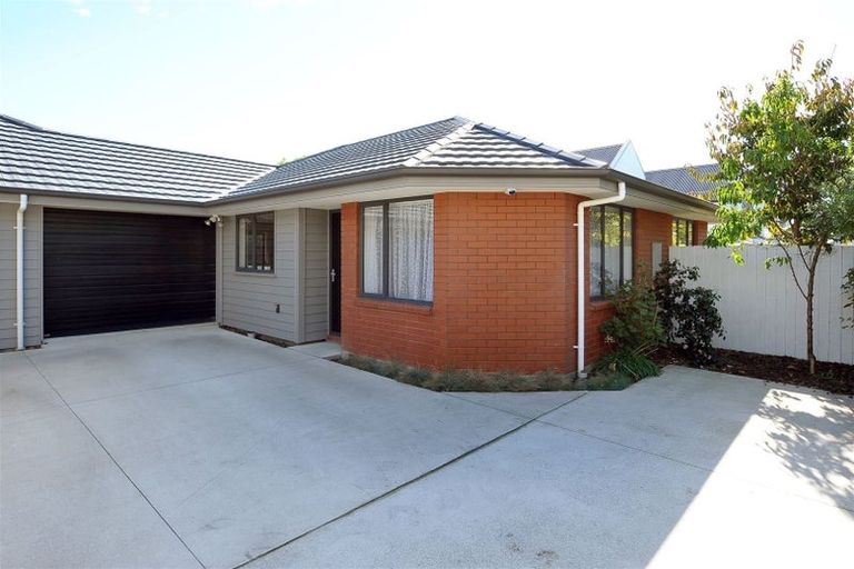 Photo of property in 31d Walpole Street, Waltham, Christchurch, 8023