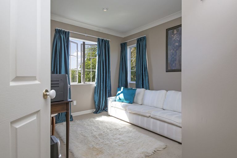 Photo of property in 13 Belvedere Court, West Harbour, Auckland, 0618