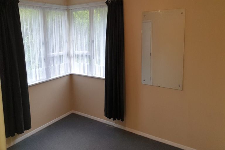 Photo of property in 12a Maraval Crescent, Grenada Village, Wellington, 6037