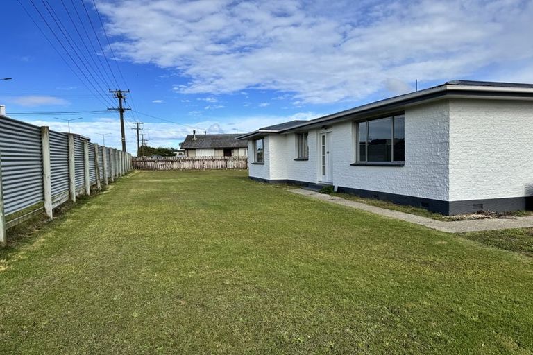Photo of property in 2 Paisley Street, Kew, Invercargill, 9812