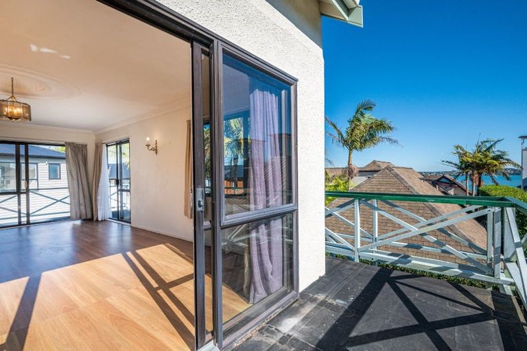 Photo of property in 45a Takutai Avenue, Half Moon Bay, Auckland, 2012