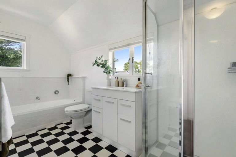 Photo of property in 1/35 Merani Street, Narrow Neck, Auckland, 0622