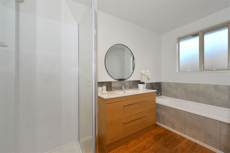 Photo of property in 6a Saint Thomas Place, Woolston, Christchurch, 8062