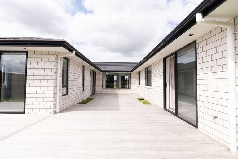 Photo of property in 79 Murray Ward Drive, Te Kauwhata, 3710