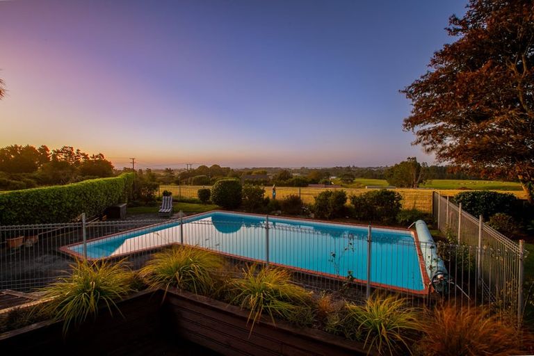 Photo of property in 199 Henwood Road, Paraite, New Plymouth, 4372