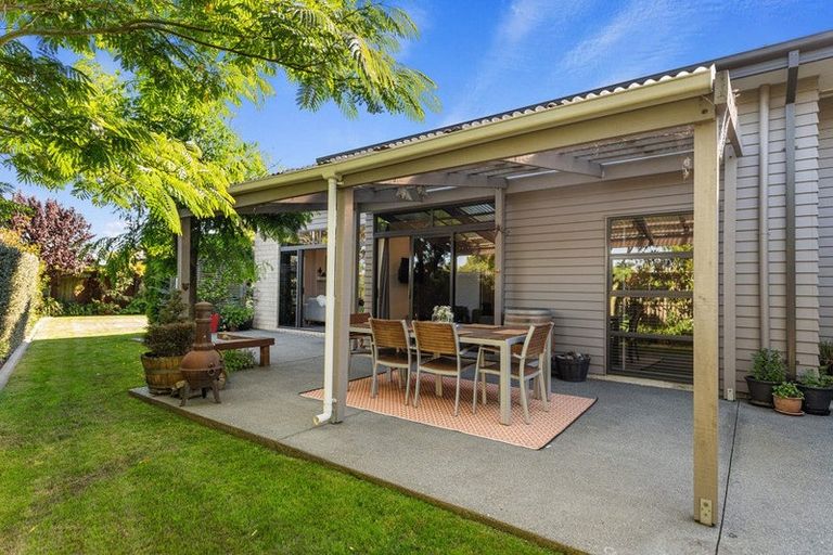 Photo of property in 42 Reka Street, Parklands, Christchurch, 8083