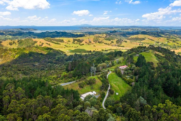 Photo of property in 677 Matakana Valley Road, Matakana, Warkworth, 0985