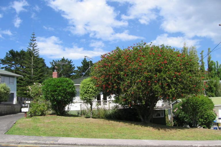 Photo of property in 1/40 Alexander Avenue, Torbay, Auckland, 0630