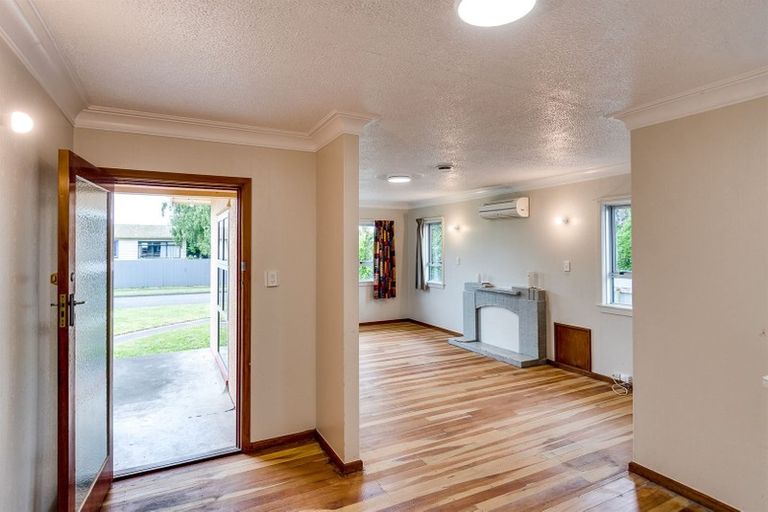 Photo of property in 27 Shackleton Street, Maraenui, Napier, 4110