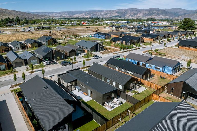 Photo of property in 13 Bragato Way, Cromwell, 9310