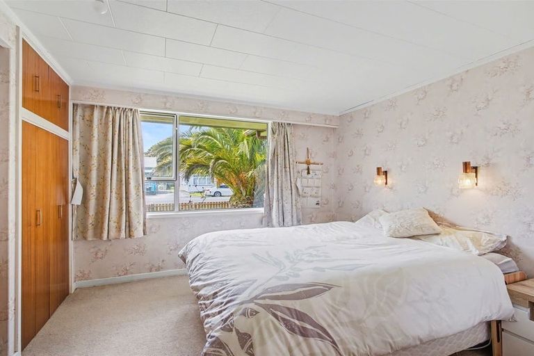 Photo of property in 114 Romilly Street, Westport, 7825