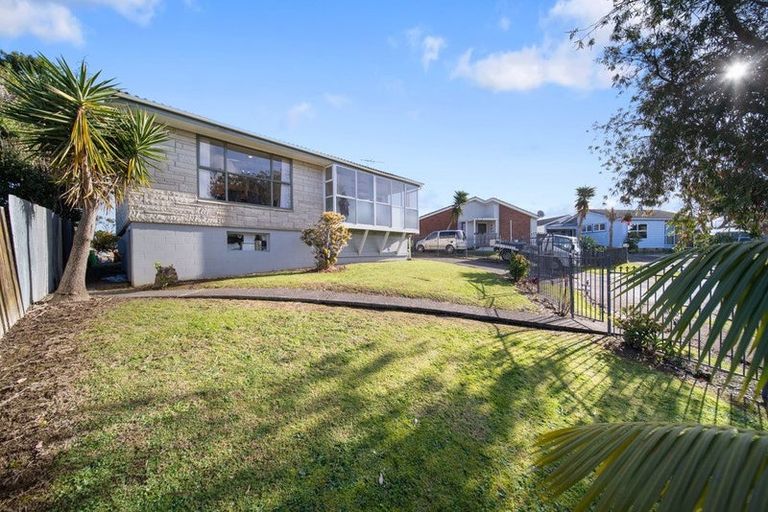 Photo of property in 4 Pike Place, Mangere East, Auckland, 2024