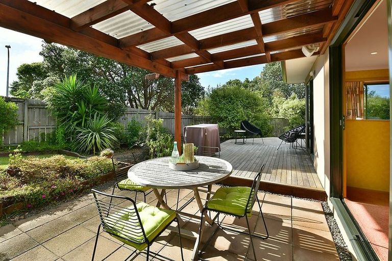 Photo of property in 32 Alec Craig Way, Gulf Harbour, Whangaparaoa, 0930