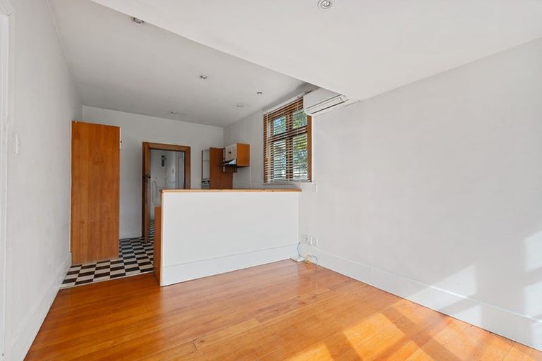 Photo of property in 35 Lindsay Street, St Albans, Christchurch, 8014