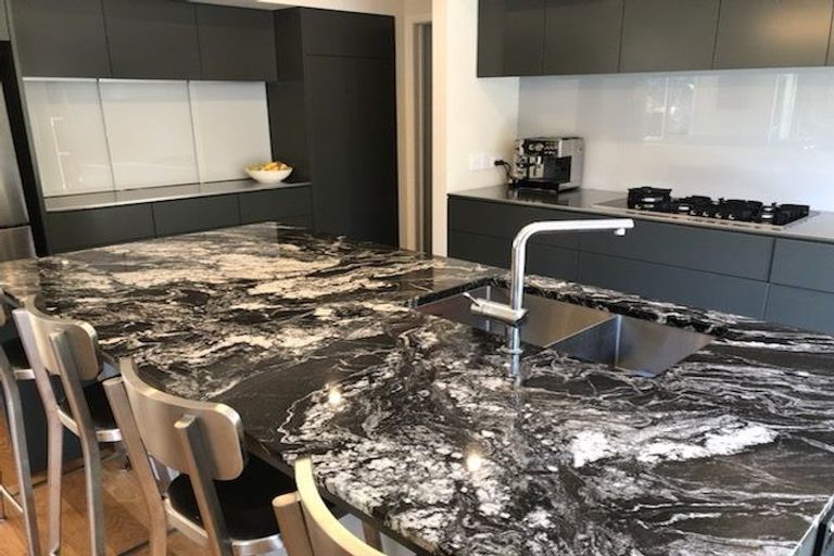 Photo of property in 2a Bloomfield Terrace, Hutt Central, Lower Hutt, 5010