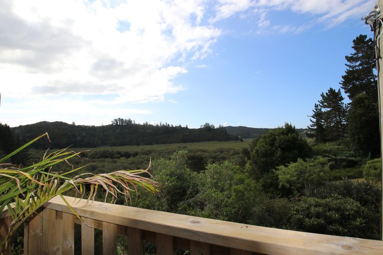 Photo of property in 38 Puketiro Place, Paihia, 0200