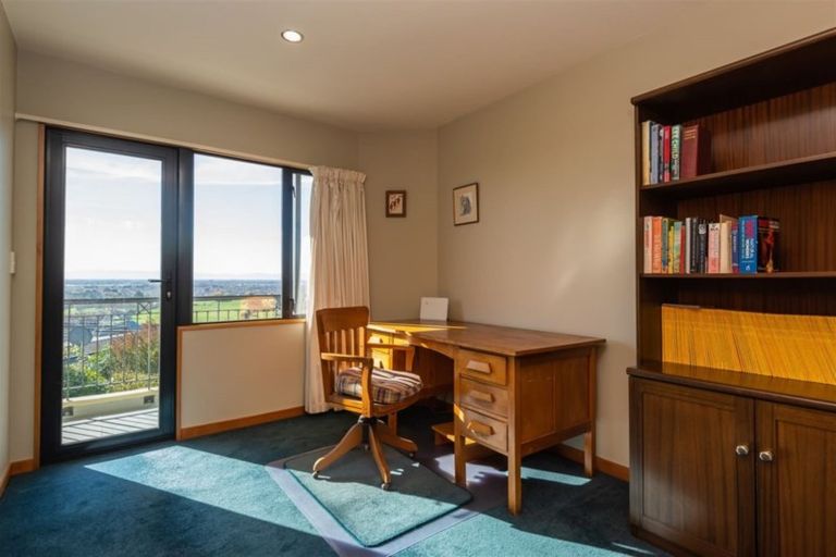 Photo of property in 2 Foxfield Lane, Westmorland, Christchurch, 8025