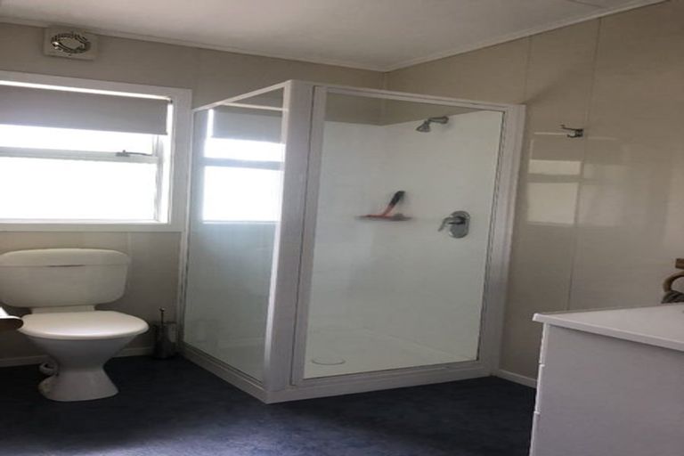 Photo of property in 2/12 Parata Street, Two Mile Bay, Taupo, 3330